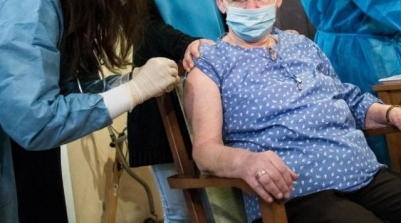 Първи смъртен случай след ваксина срещу COVID-19 на Балканите